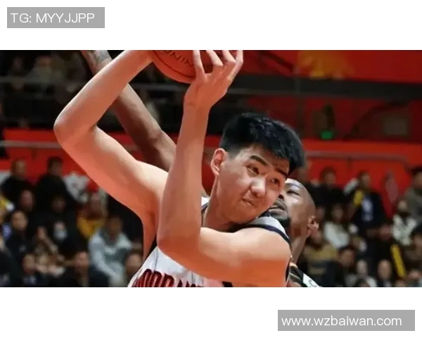 首秀轰6分13板2帽！中国男篮21岁2米26中锋蜕变：离开宏远获重用